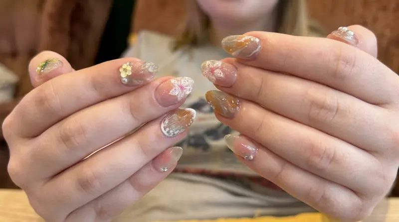 Chic summer gel nails client result in Hoi An