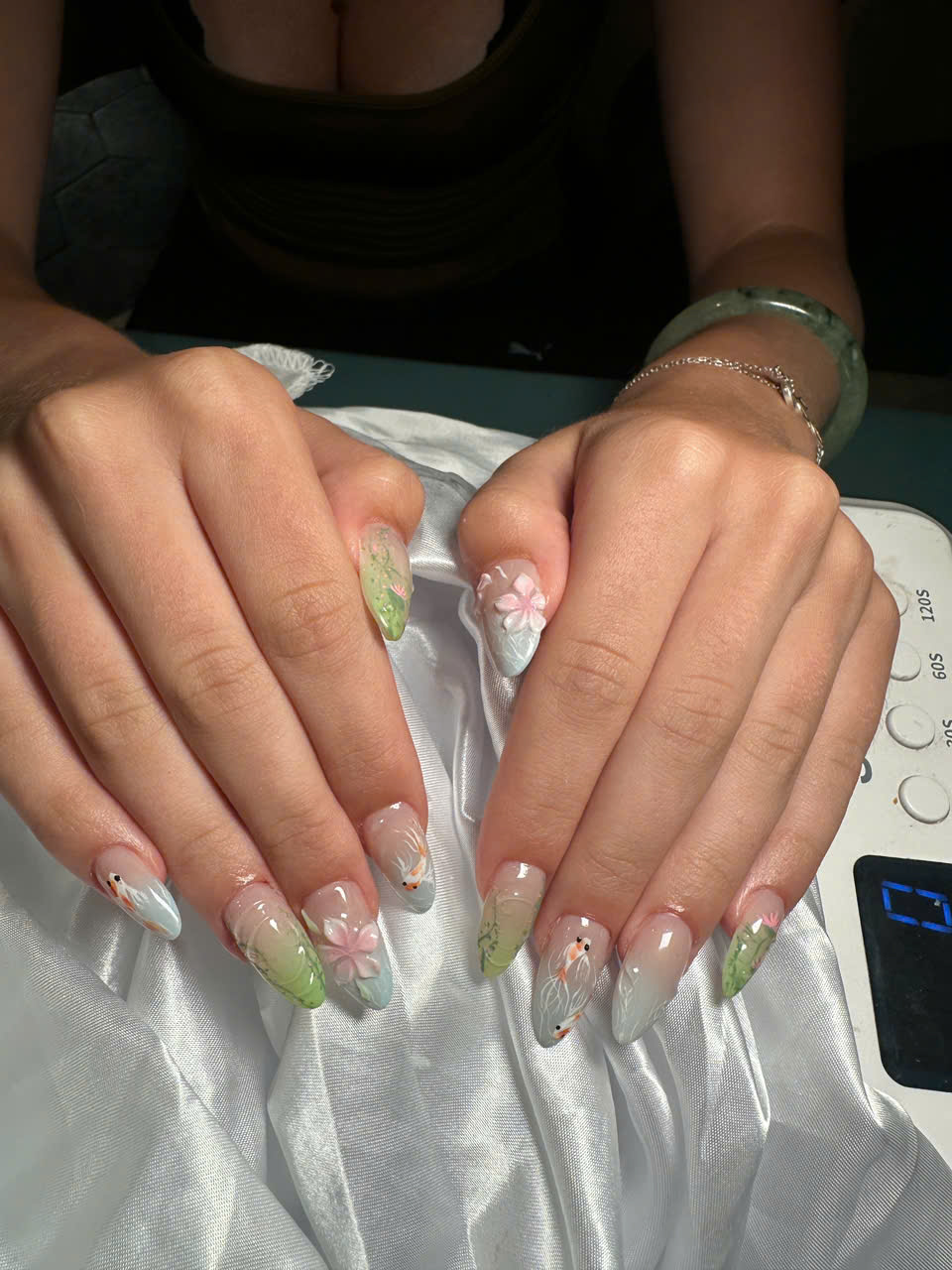 Gel Nail Art Hoi An: Trendy Designs That Last | Lynn Hair Wash